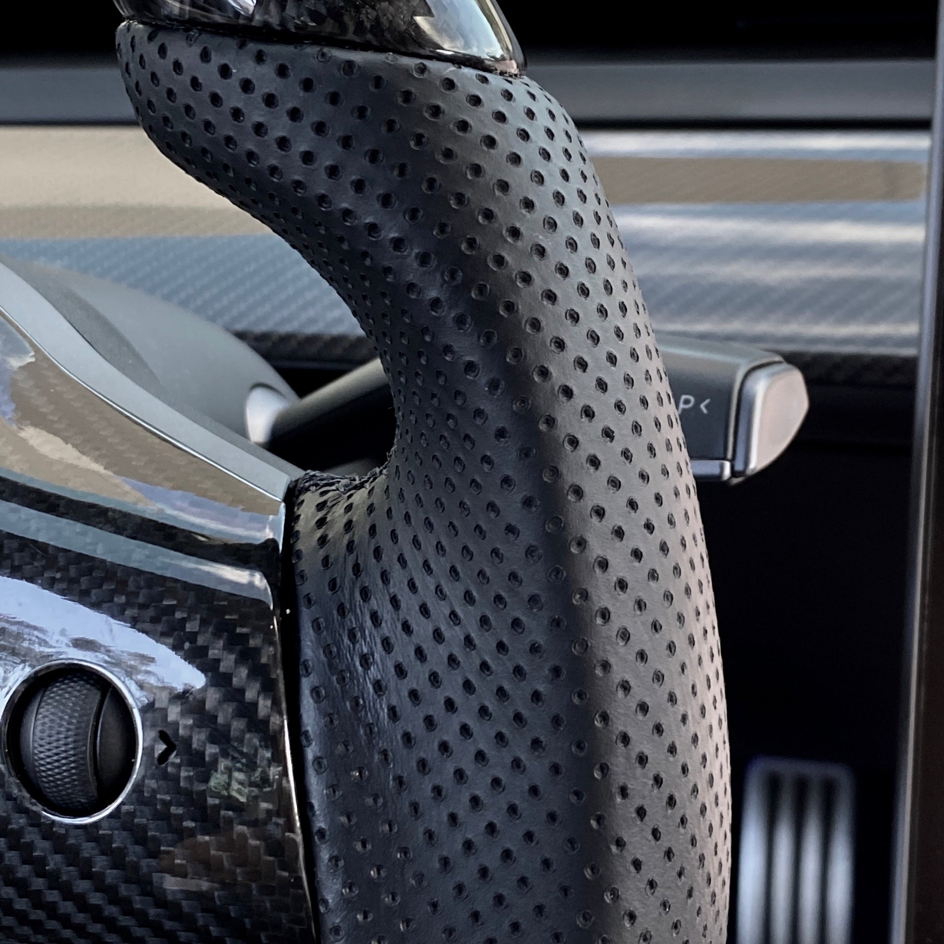Model 3 & Y - Sport Grip Steering Wheel - Real Molded Carbon Fiber Jean